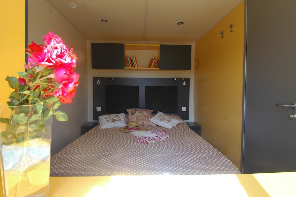 Camping Edy Diano Marina Pokoj fotografie