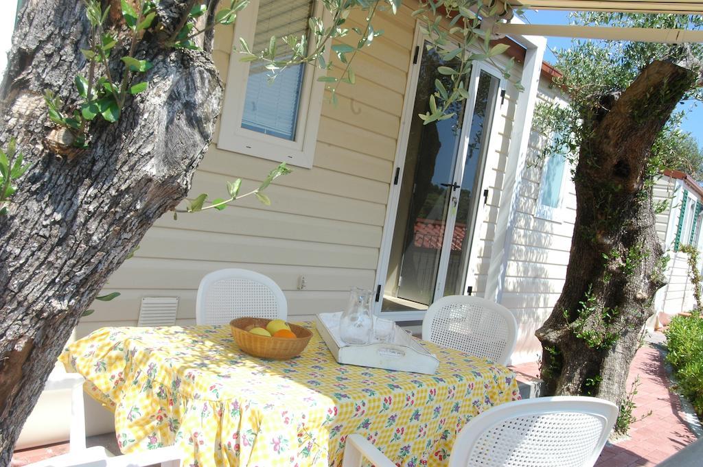 Camping Edy Diano Marina Exteriér fotografie